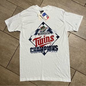 Nwt Collectors Vintage Single Stitch MN Twins 1987 World Series Graphic T Size L